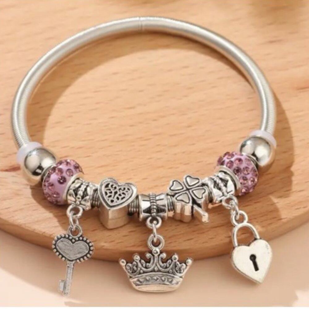 Women's Heart Lock and Key Charm Pull On Silver Tone Bracelet - Picture 3 of 4